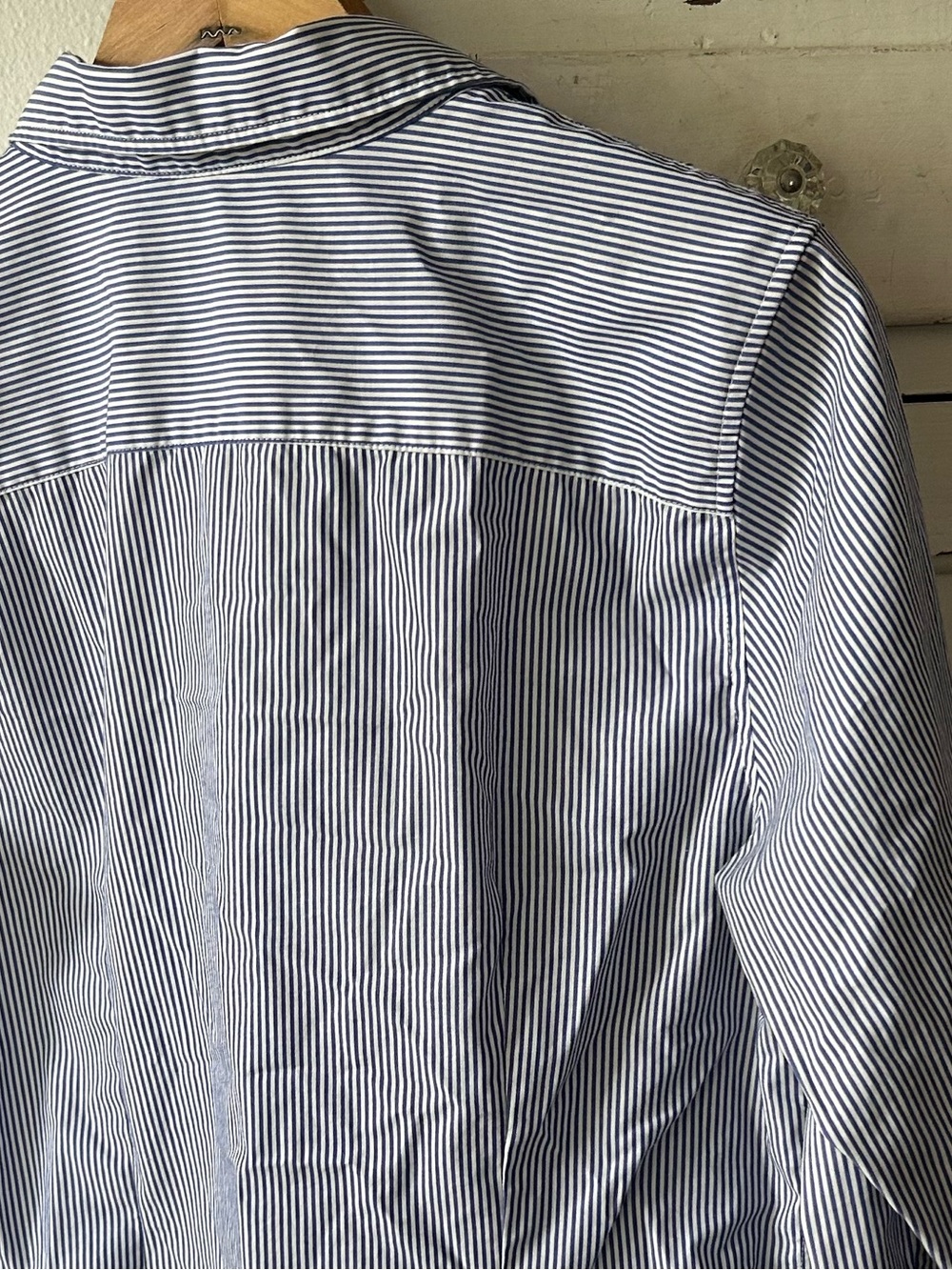 Banana Republic | Women’s Navy/White Striped Tailored Fit Button-Up Shirt Sz 14 - Picture 8 of 16